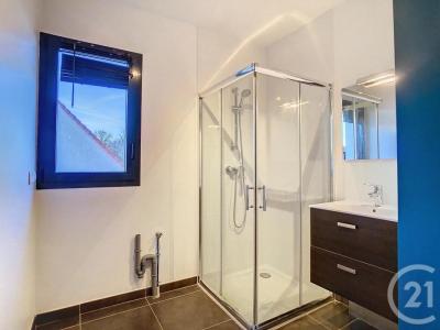 Louer Appartement Thiais 997 euros