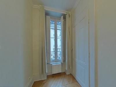 For rent Lyon-2eme-arrondissement 4 rooms 88 m2 Rhone (69002) photo 4