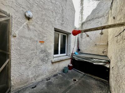 For sale 3 rooms 55 m2 Gard (30800) photo 3