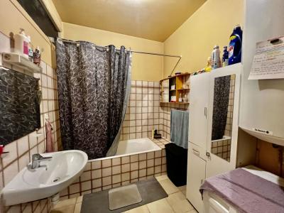 For sale 3 rooms 55 m2 Gard (30800) photo 4