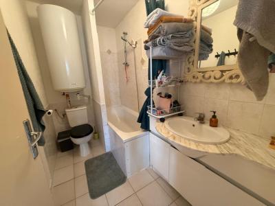 For sale CENTRE VILLE 2 rooms 61 m2 Herault (34510) photo 3