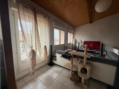 For sale CENTRE VILLE 2 rooms 61 m2 Herault (34510) photo 4
