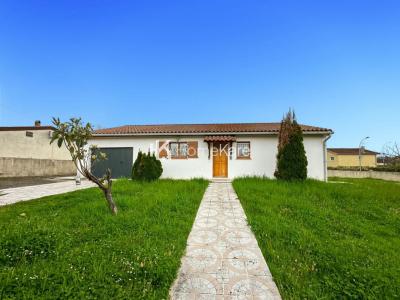 For sale Cazeres 4 rooms 120 m2 Haute garonne (31220) photo 0