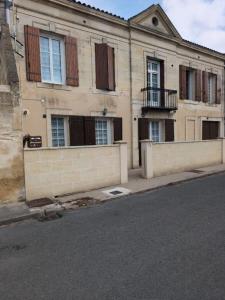 For sale Neac 8 rooms 131 m2 Gironde (33500) photo 0