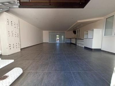 Acheter Immeuble 103 m2 Pierrelatte