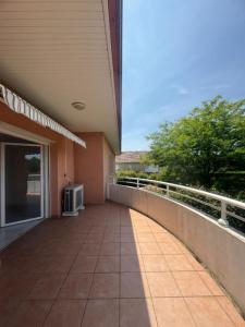 For sale Lescar 2 rooms 46 m2 Pyrenees atlantiques (64230) photo 3
