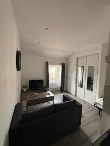 Louer Appartement Lyon-6eme-arrondissement 680 euros