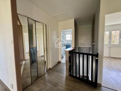 Louer Maison Laval 790 euros