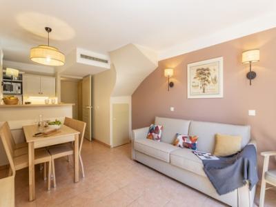 For sale Hyeres 3 rooms 44 m2 Var (83400) photo 4