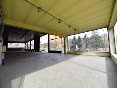 Acheter Local commercial Salles-curan 275000 euros