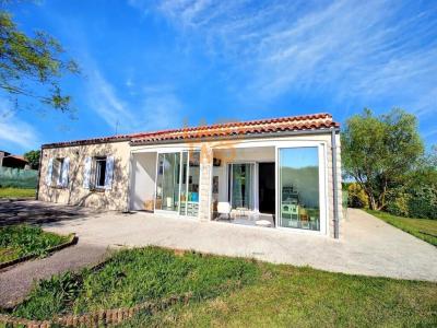 Acheter Maison 126 m2 Antezant-la-chapelle