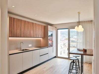 For sale Nice 4 rooms 99 m2 Alpes Maritimes (06000) photo 2