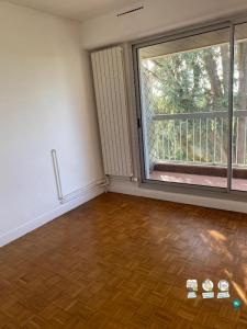 For rent Garches 2 rooms 45 m2 Hauts de Seine (92380) photo 4
