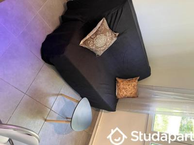 Louer Appartement 11 m2 Marseille-9eme-arrondissement