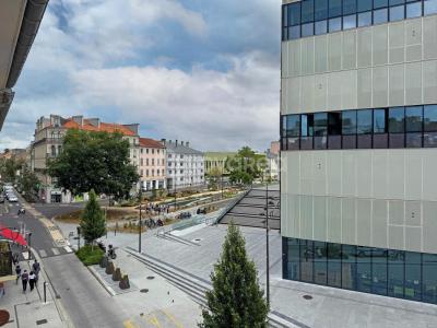 For sale Pau 4 rooms 99 m2 Pyrenees atlantiques (64000) photo 0