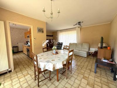 For sale Neuville-en-ferrain 4 rooms 99 m2 Nord (59960) photo 3