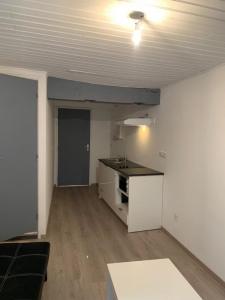 For sale Figeac 1 room 17 m2 Lot (46100) photo 2