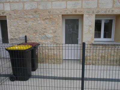 For rent Carignan-de-bordeaux 3 rooms 65 m2 Gironde (33360) photo 1
