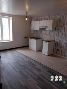 For rent Menigoute 3 rooms 52 m2 Deux sevres (79340) photo 0