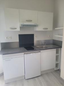 For rent Tauriac 1 room 26 m2 Gironde (33710) photo 0