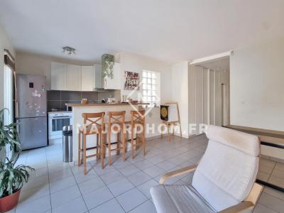 For sale Marseille-4eme-arrondissement 3 rooms 74 m2 Bouches du Rhone (13004) photo 4