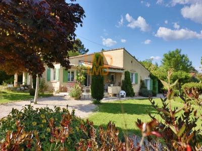 For sale Saint-maximin-la-sainte-baume 5 rooms 148 m2 Var (83470) photo 0