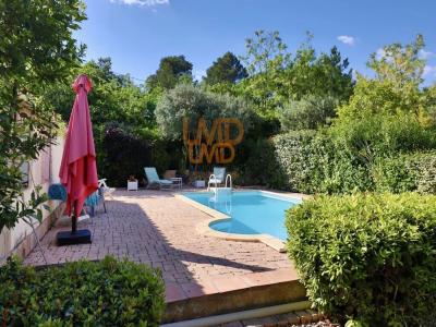 For sale Saint-maximin-la-sainte-baume 5 rooms 148 m2 Var (83470) photo 2