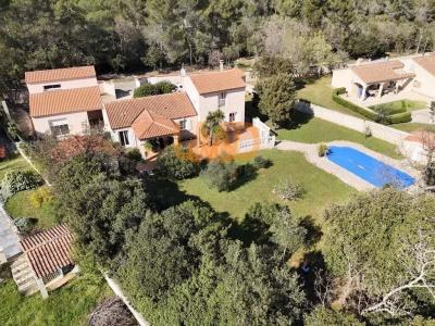 For sale Saint-maximin-la-sainte-baume 8 rooms 248 m2 Var (83470) photo 1