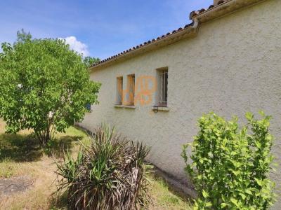 For sale Saint-maximin-la-sainte-baume 4 rooms 127 m2 Var (83470) photo 1