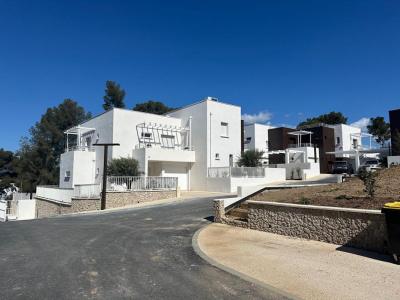 For sale Seyne-sur-mer 4 rooms 92 m2 Var (83500) photo 1