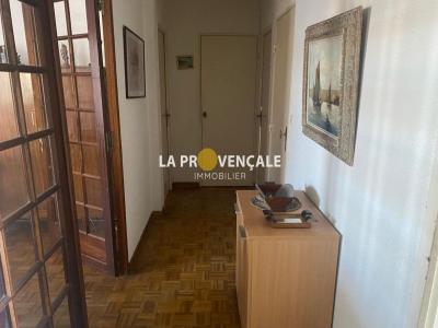 For sale Aubagne 4 rooms 75 m2 Bouches du Rhone (13400) photo 2