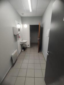 Louer Commerce 160 m2 Saint-etienne-du-rouvray