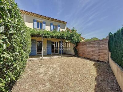 For sale Maubec 3 rooms 65 m2 Vaucluse (84660) photo 0