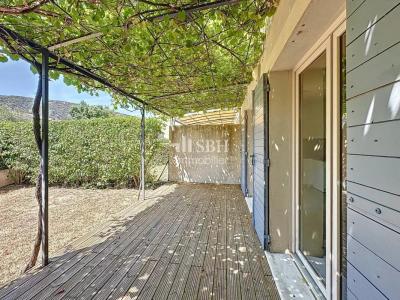 For sale Maubec 3 rooms 65 m2 Vaucluse (84660) photo 2