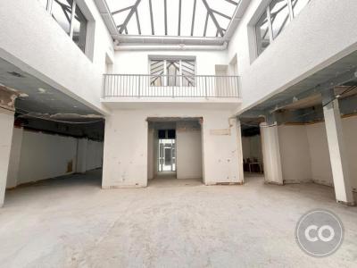 Louer Bureau Paris-10eme-arrondissement 679781 euros