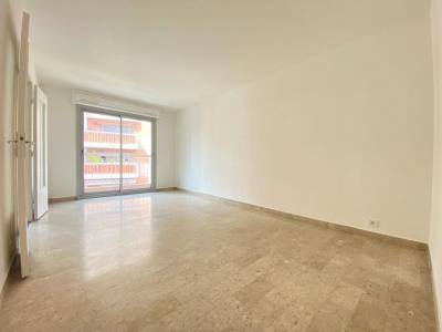 Louer Appartement 32 m2 Nice