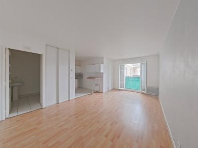 For rent Bussy-saint-georges 1 room 28 m2 Seine et marne (77600) photo 1