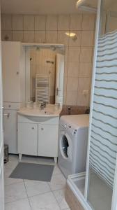 For rent Roubaix 4 rooms 62 m2 Nord (59100) photo 3