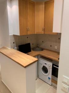 For rent Paris-15eme-arrondissement 1 room 18 m2 Paris (75015) photo 0