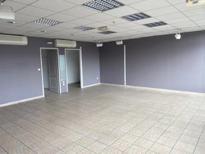 Louer Local commercial 71 m2 Montrevel-en-bresse