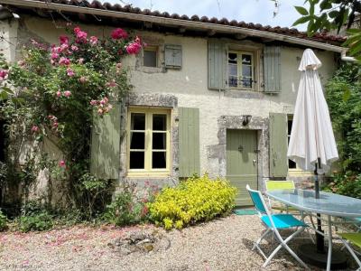 For sale Champagne-mouton 3 rooms 96 m2 Charente (16350) photo 2