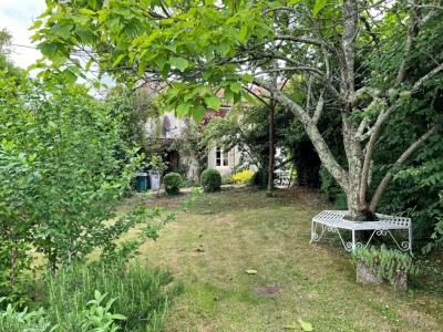 For sale Champagne-mouton 3 rooms 96 m2 Charente (16350) photo 3