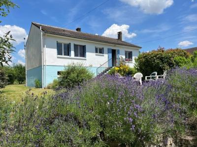 For sale Civray 4 rooms 82 m2 Vienne (86400) photo 0