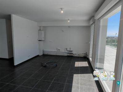 For rent Clermont-ferrand 3 rooms 97 m2 Puy de dome (63100) photo 3