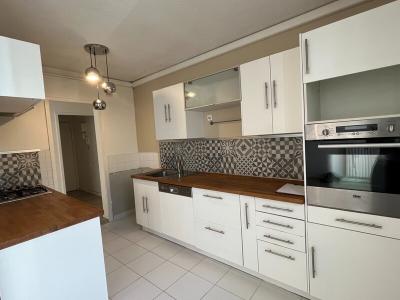 For rent Istres Istres 3 rooms 63 m2 Bouches du Rhone (13800) photo 2