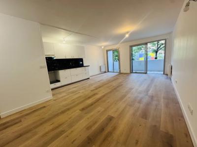 Louer Appartement 77 m2 Nice
