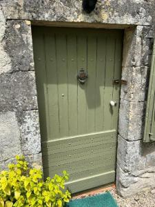 For sale 3 rooms 96 m2 Charente (16350) photo 1