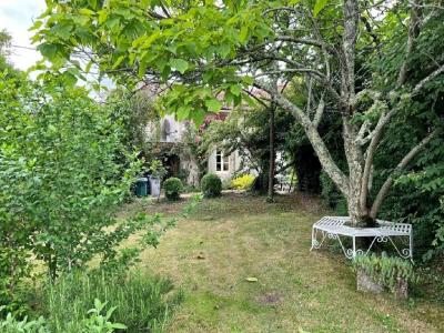 For sale 3 rooms 96 m2 Charente (16350) photo 3