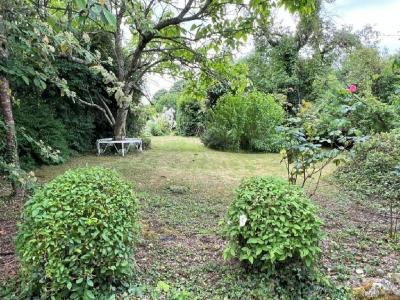 For sale 3 rooms 96 m2 Charente (16350) photo 4