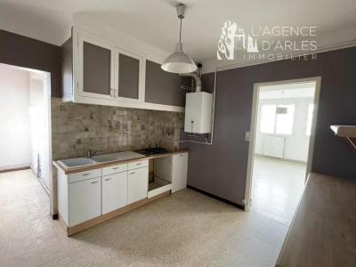 For sale Arles 4 rooms 80 m2 Bouches du Rhone (13200) photo 3